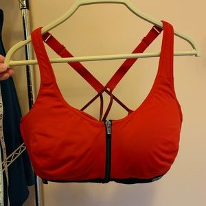 Victoria’s Secret Knockout Ultra-Max Sports Bra